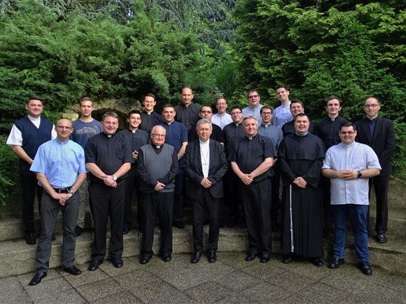 Varaždinski biskup posjetio đakone na duhovnim vježbama pred prezbitersko ređenje